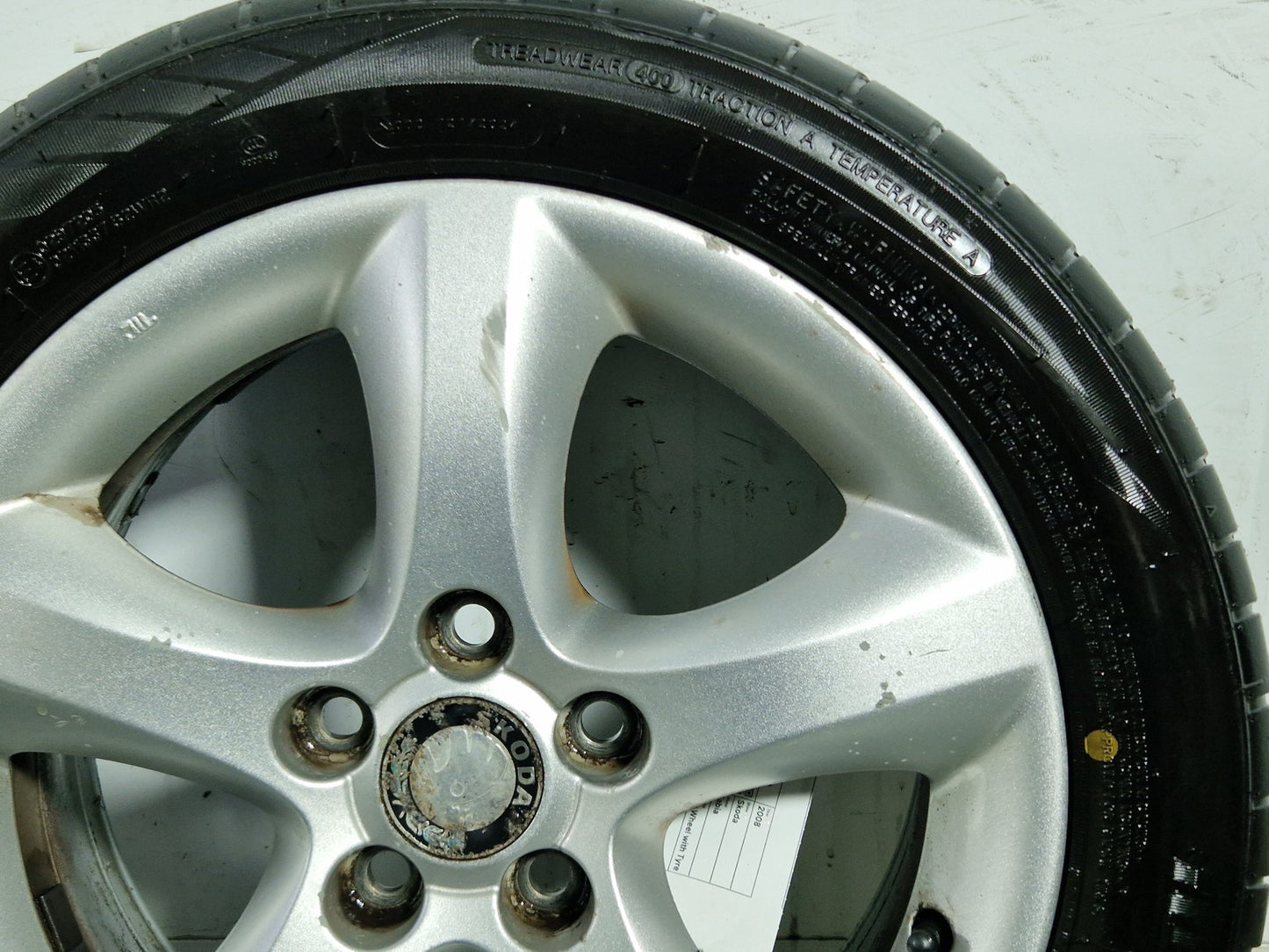 Skoda Fabia 5J 15" Alloy Wheel with Tyre 195/50/15 Genuine ~6mm