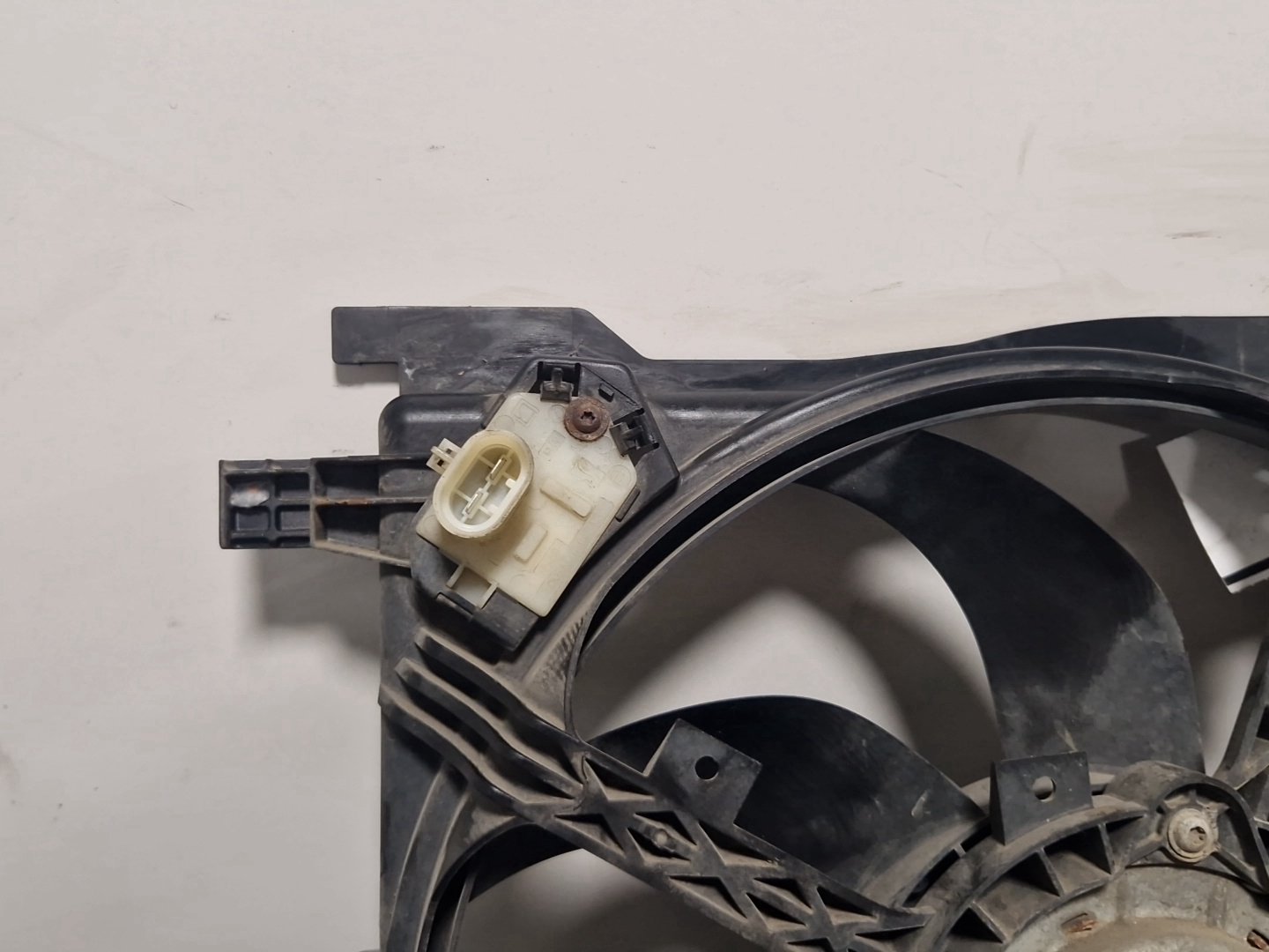 Vauxhall Corsa MK4 (E) (4500) Hatchback Radiator Cooling Fan 13428114 P6188004