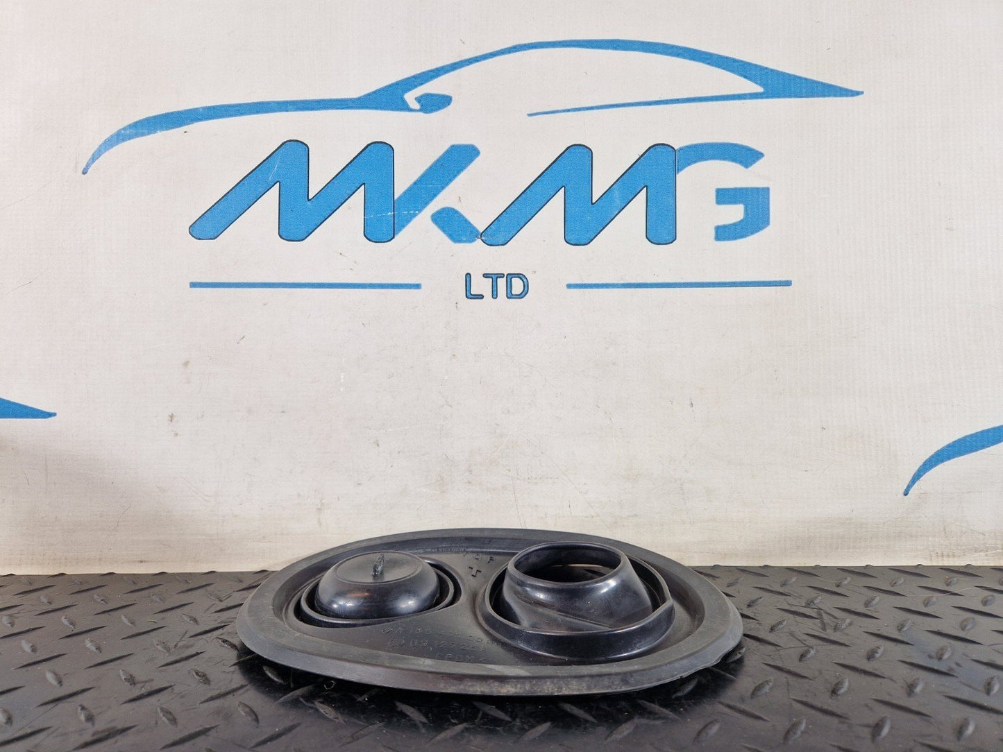16-19 MERCEDES BENZ GLE W166 GENUINE FUEL TANK RUBBER GASKET SEAL A1664710180