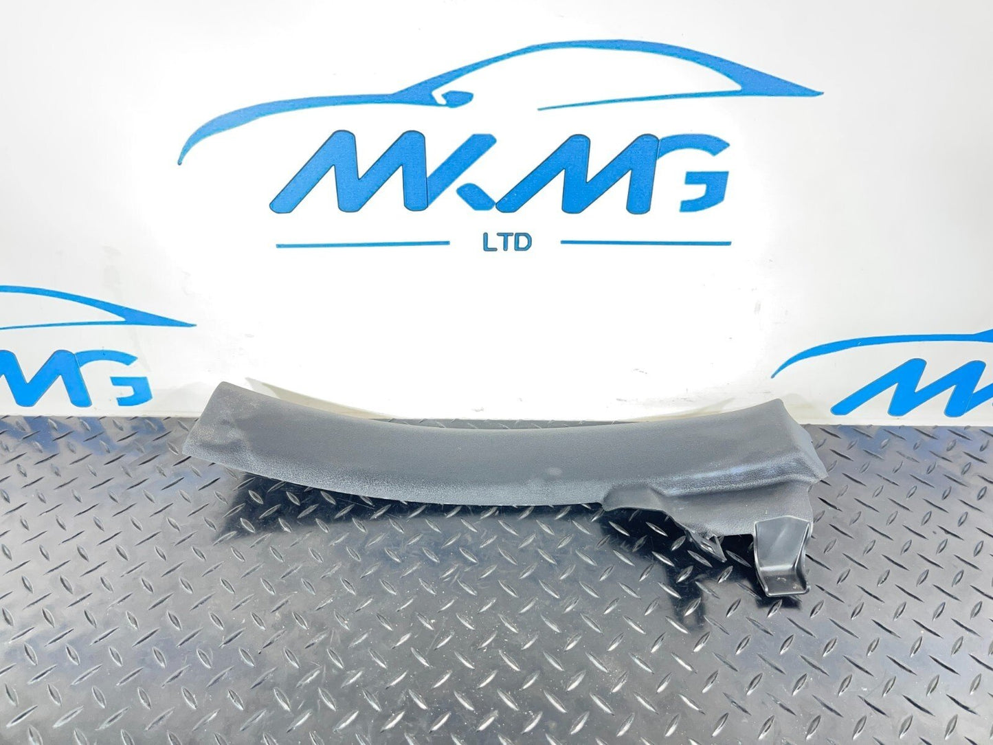 BMW 2 SERIES F44 REAR DOOR ENTRANCE TRIM PASSENGER LEFT SIDE 7475709