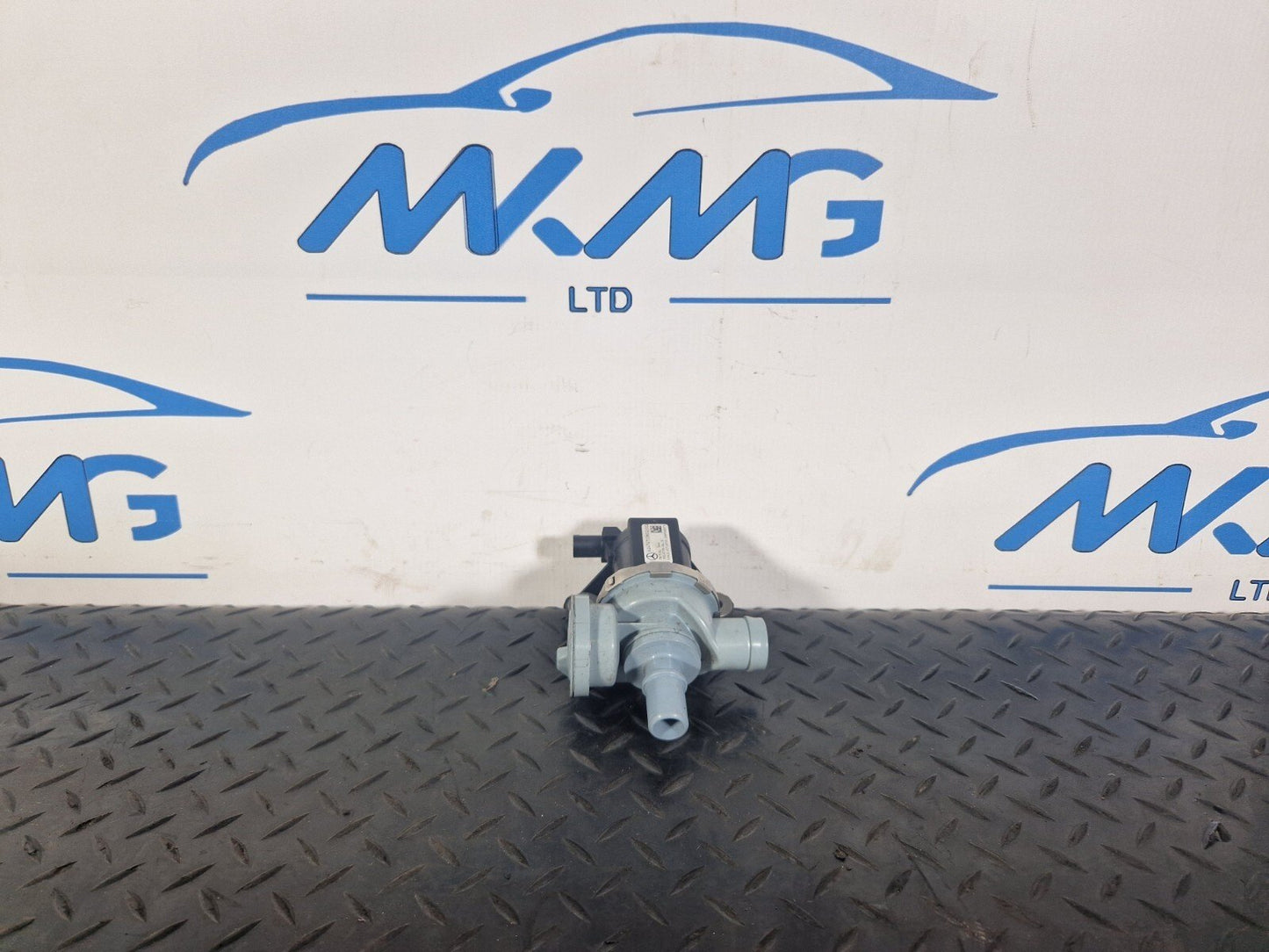 19-ON MERCEDES BENZ A CLASS EQ W177  FUEL TANK ISOLATION VALVE A2474703602