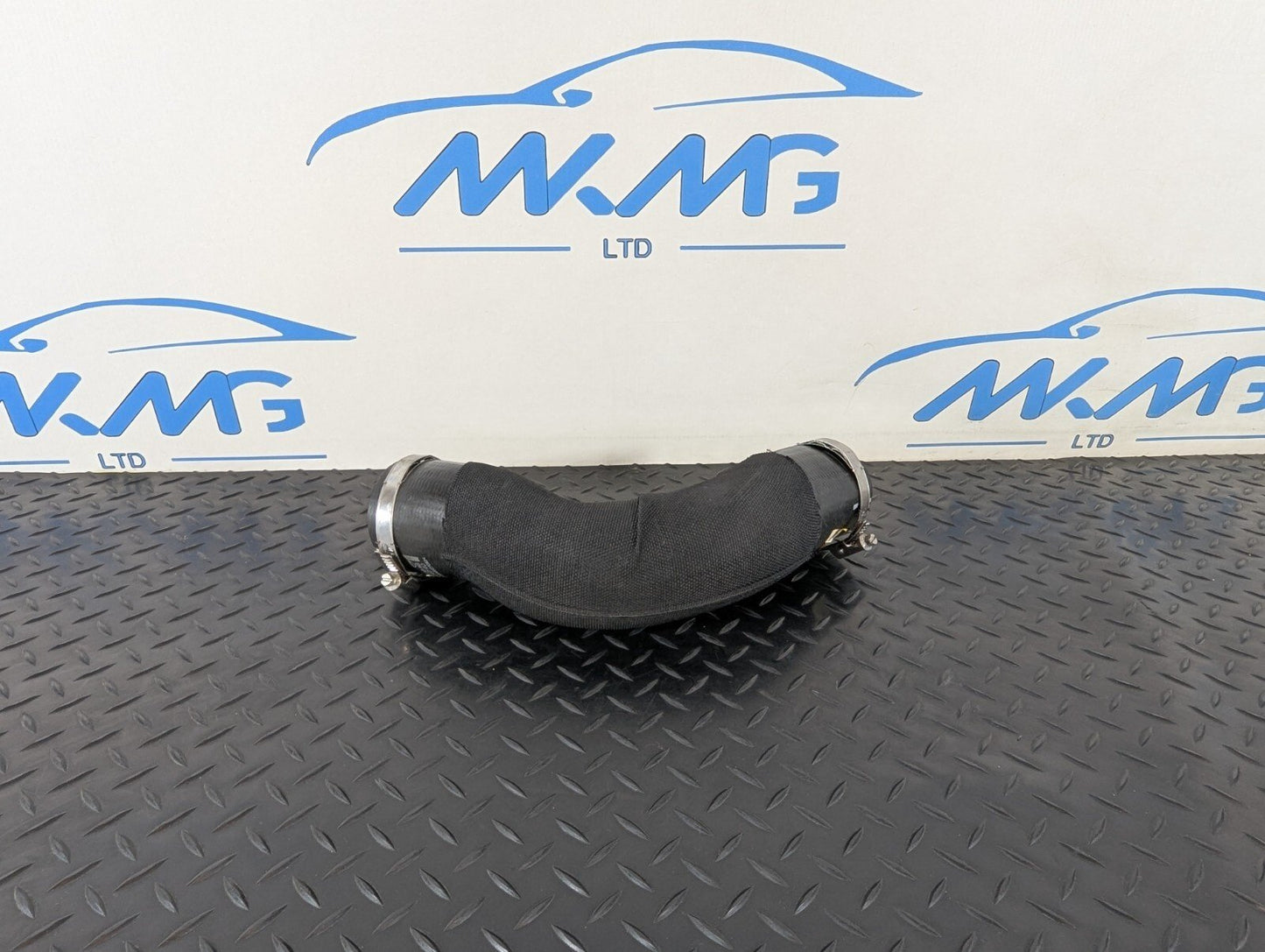12-18 AUDI A6 C7 GENUINE INTERCOOLER PIPE & AIR FLOW SENSOR 4G0145737AG