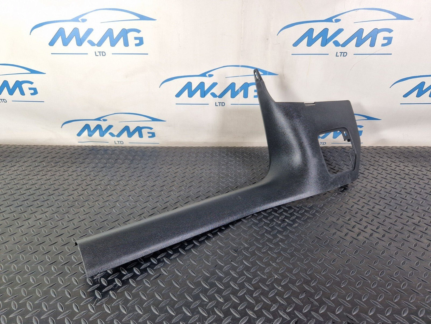 16-19 AUDI A4 B9 FRONT LEFT SIDE KICK PANEL SKIRT TRIM COVER 8W2867271A
