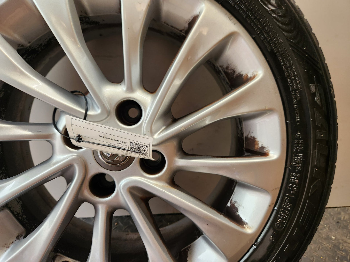 Vauxhall Corsa MK4 (E) (4500) 16" Alloy Wheel with Tyre 195/55/16 ~5mm