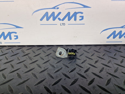 16-19 AUDI A4 B9 GENUINE OEM FRONT RIGHT DRIVER SIDE WING BRACKET 8W0821470