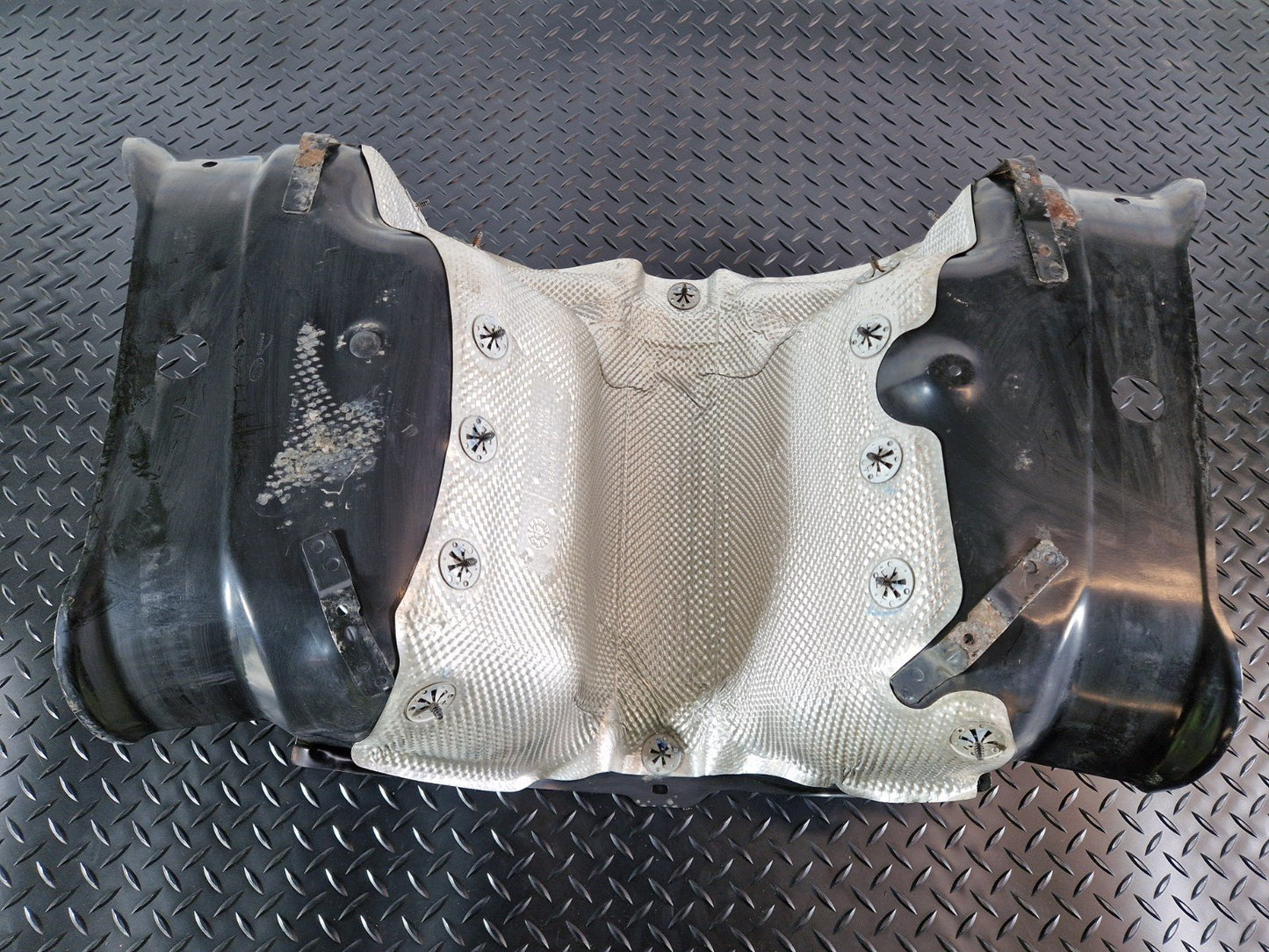 19-ON RANGE ROVER EVOQUE L551 TANK UNDERTRAY SHIELD GUARD COVER K8D29B007CA