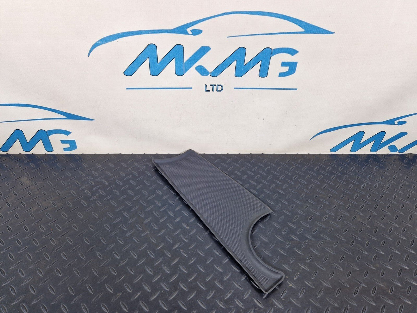 18-ON MERCEDES BENZ SPRINTER W907 W910 OEM EXTERIOR PART A9106891400