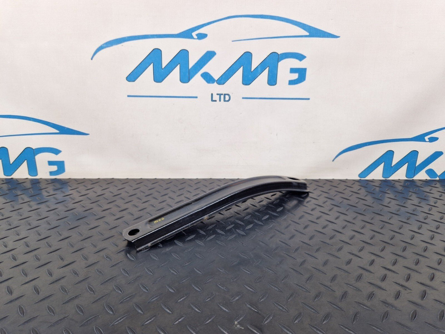 14-21 MERCEDES BENZ C220d W205 FRONT AXLE CARRIER BRACING BRACKET A2056282000