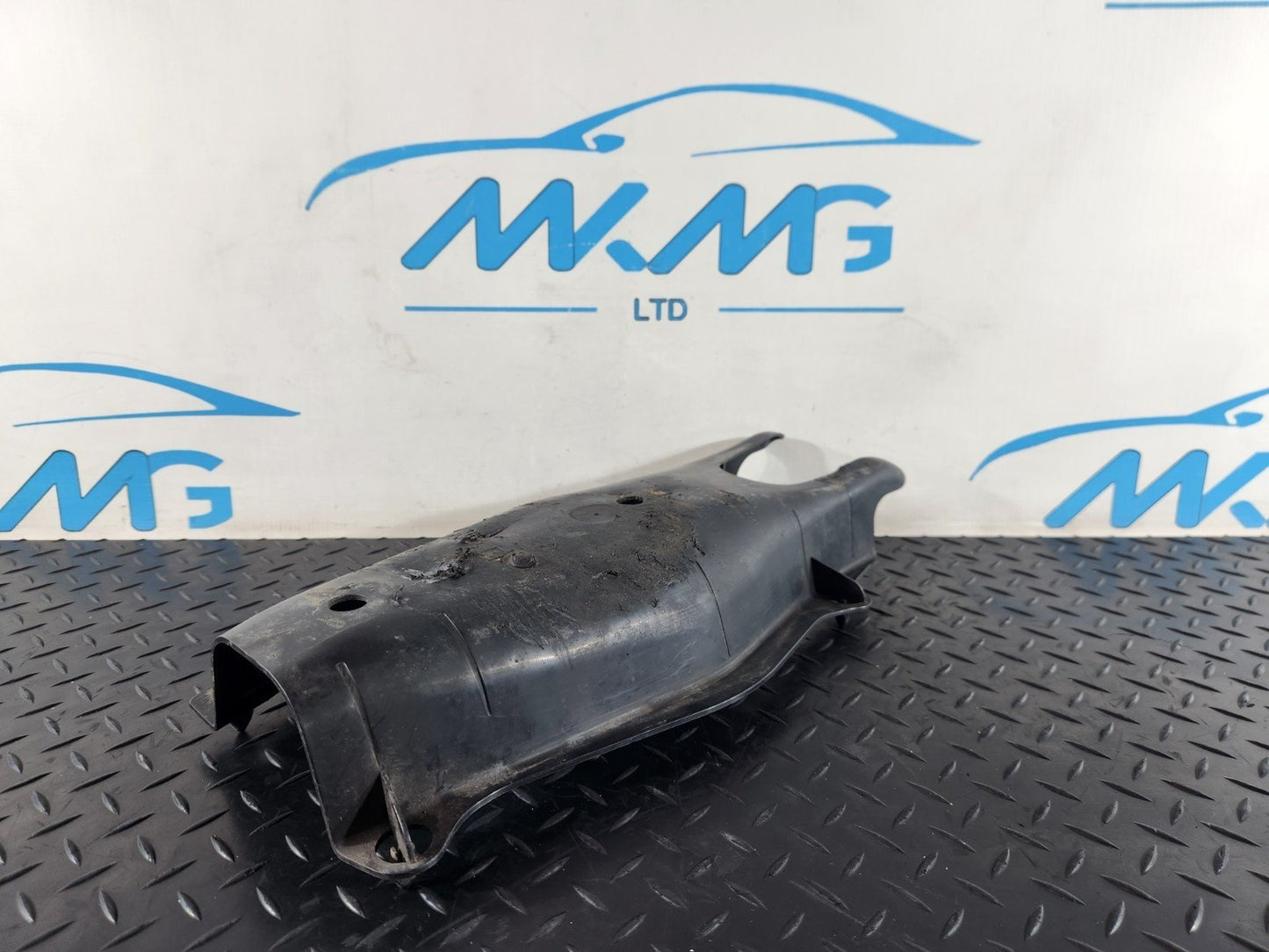 16-22 MERCEDES BENZ X253 REAR RIGHT CONTROL ARM COVER A2053523000