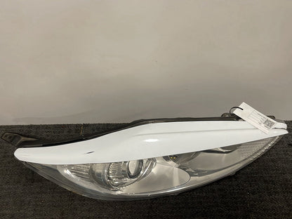 Ford Fiesta MK7 Hatchback Genuine Front Right O/S Driver Headlight 254182-00R