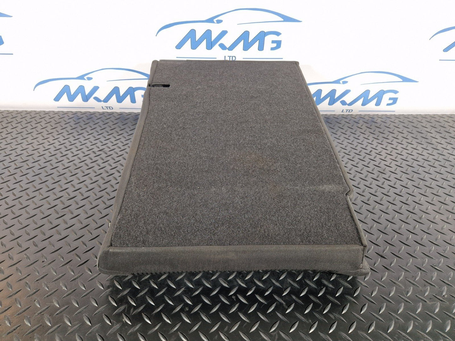 16-19 AUDI A4 B9 SALOON REAR LEFT N/S/R CLOTH SEAT BACKREST WITH HEADREST