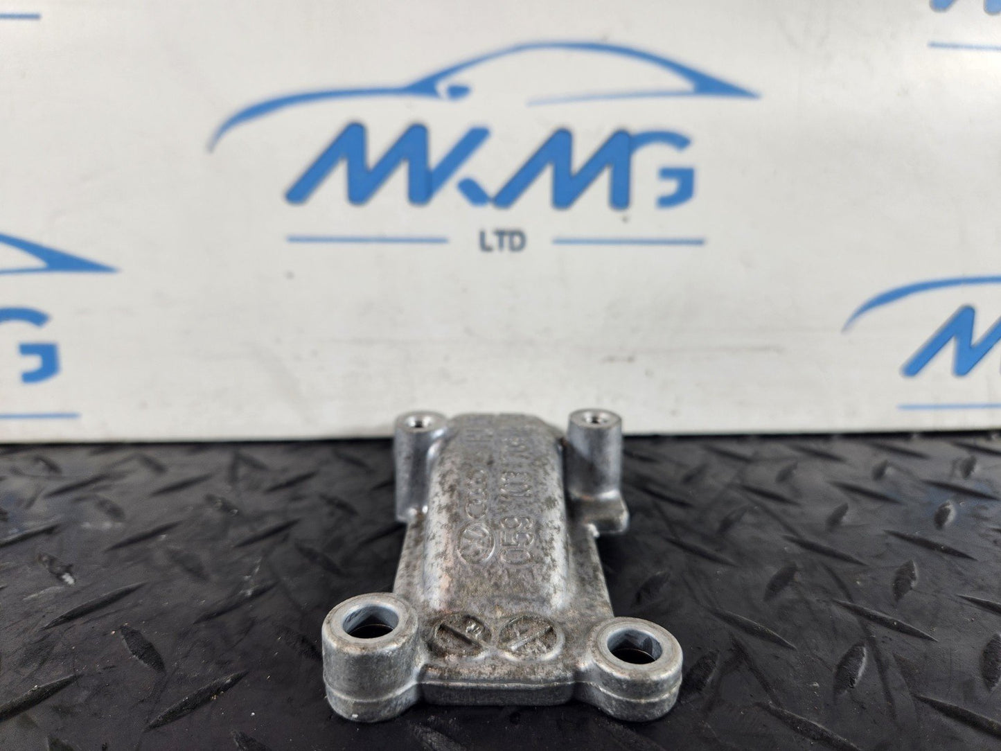 16-20 AUDI Q7 4M 3.0 TDI CRTC CYLINDER HEAD END PLATE 059103708A
