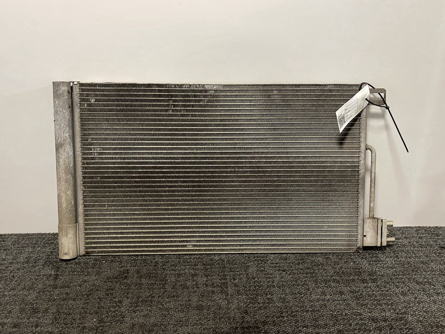 Vauxhall Corsa MK4 (E) (4500) Hatchback Genuine A/C Condenser Radiator D1478011