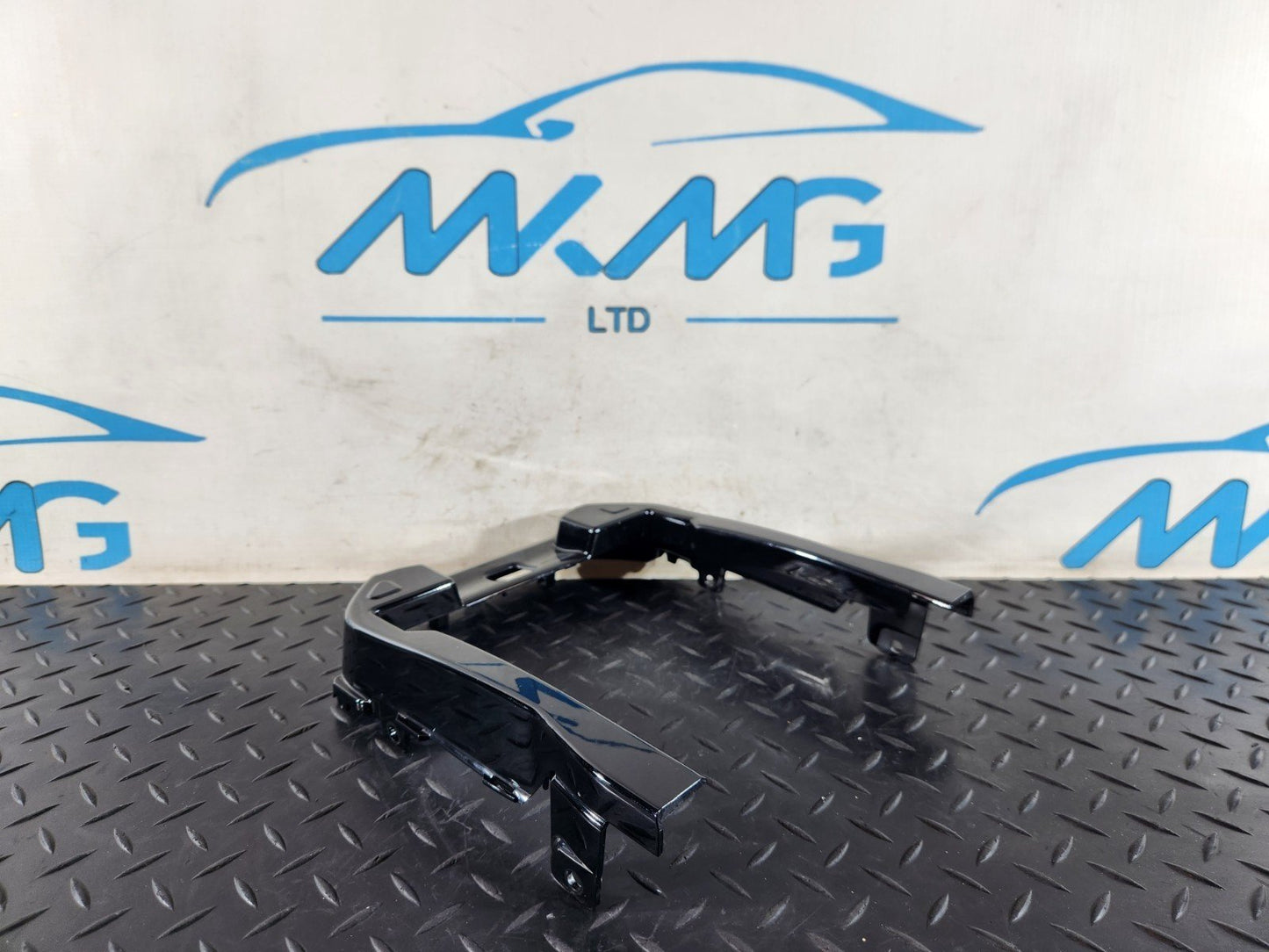 13-23 RANGE ROVER SPORT L494 CENTRE CONSOLE ARMREST SURROUND TRIM DPLA-15D100-BD