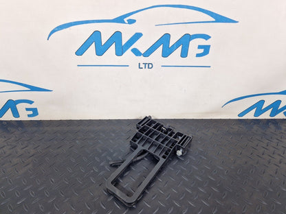18-ON MERCEDES BENZ SPRINTER W907 OEM BATTERY HOLDER BRACKET A9065410400