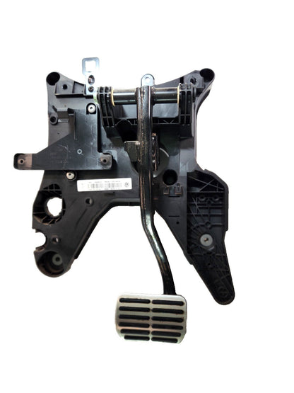 10-18 VW TOUAREG 7P GENUINE BRAKE PEDAL 7P0959116A
