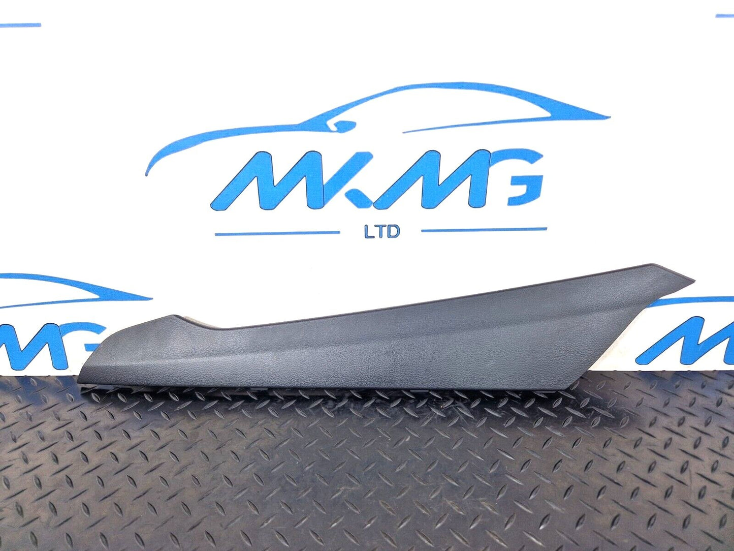 16-19 AUDI A4 B9 GENUINE LEFT PASSENGER SIDE CENTRE CONSOLE TRIM COVER 8W2863305
