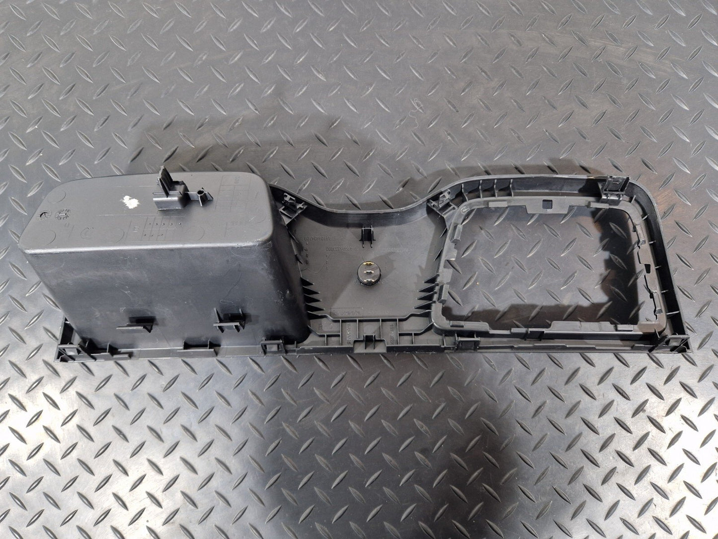 18-ON MERCEDES SPRINTER W907 W910 GEAR SHIFT SURROUNDING TRIM A9106833500