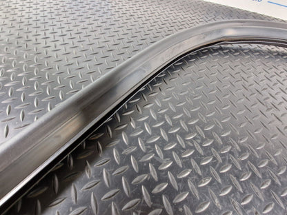 14-23 MERCEDES VITO W447 GENUINE RUBBER SEAL REAR DOOR BLACK A44717583