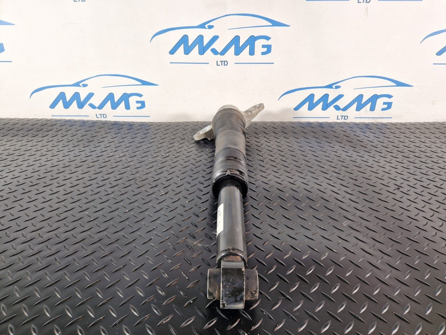 19-ON RANGE ROVER EVOQUE L551 REAR LEFT & RIGHT SHOCK ABSORBER K8D2-18080-AC