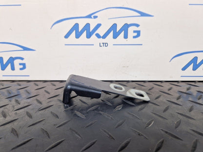 16-19 AUDI A4 B9 GENUINE FRONT RIGHT DRIVER SIDE WING BRACKET 8W0821434B