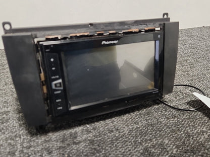 Pioneer MVH-AV290BT Multimedia Head Unit for Mercedes-Benz CLK200 CLK-Class C209