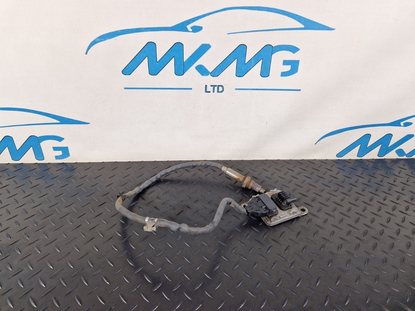 18-ON MERCEDES BENZ A CLASS W177 GENUINE OXYGEN NOX LAMBDA SENSOR A0009058111