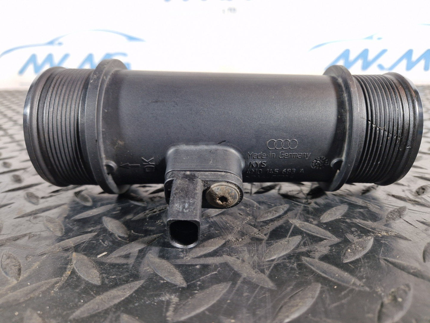 16-20 AUDI Q7 4M INTERCOOLER AIR INTAKE PIPE HOSE 4M0145683A