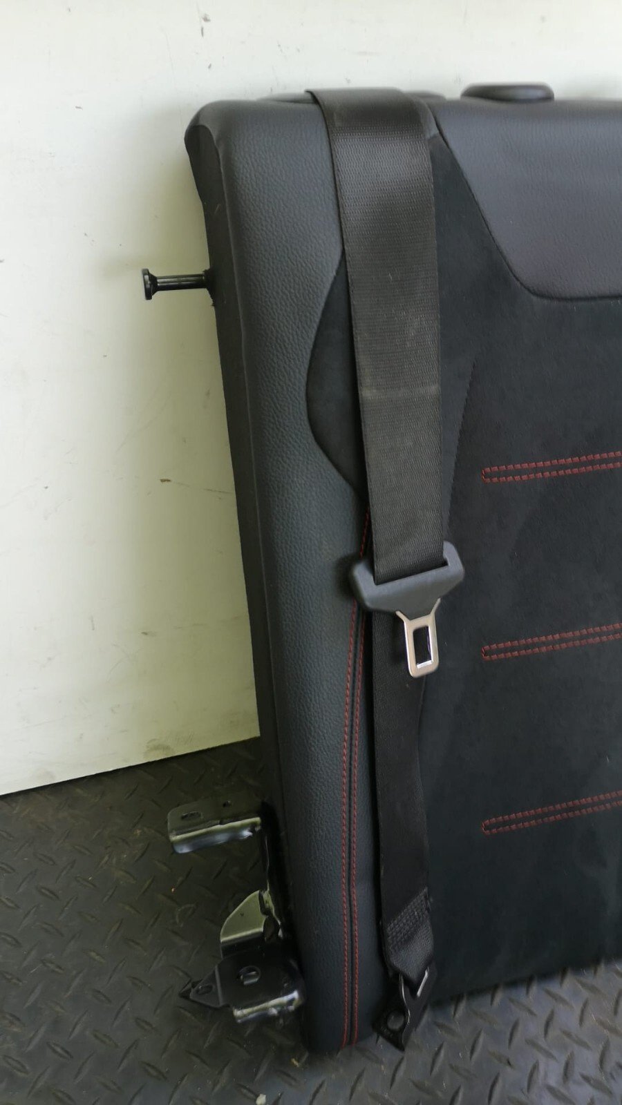 2019 MERCEDES BENZ A-CLASS W177 REAR LEFT PASSENGER SIDE SEAT HALF LEATHER