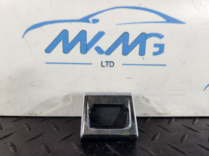 16-20 AUDI Q7 4M GENUINE BOOT TRUNK LUGGAGE HOOK TRIM