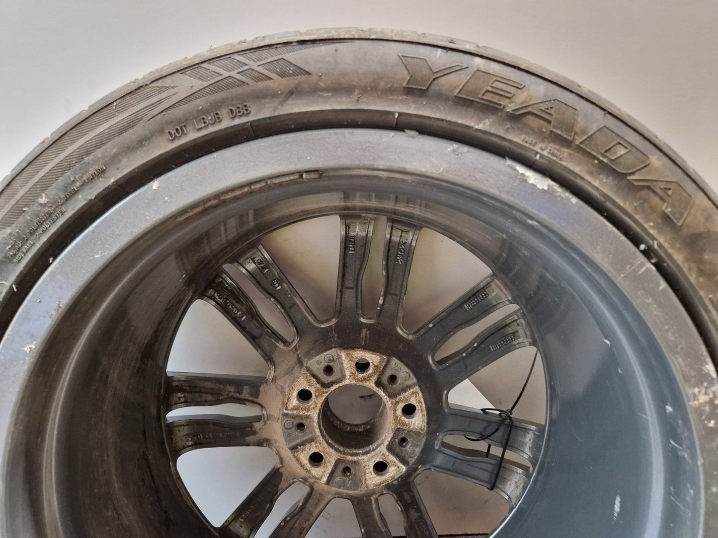 BMW X5 E70 20" Alloy Wheel with Tyre 275/40/20 ~5mm 7842183