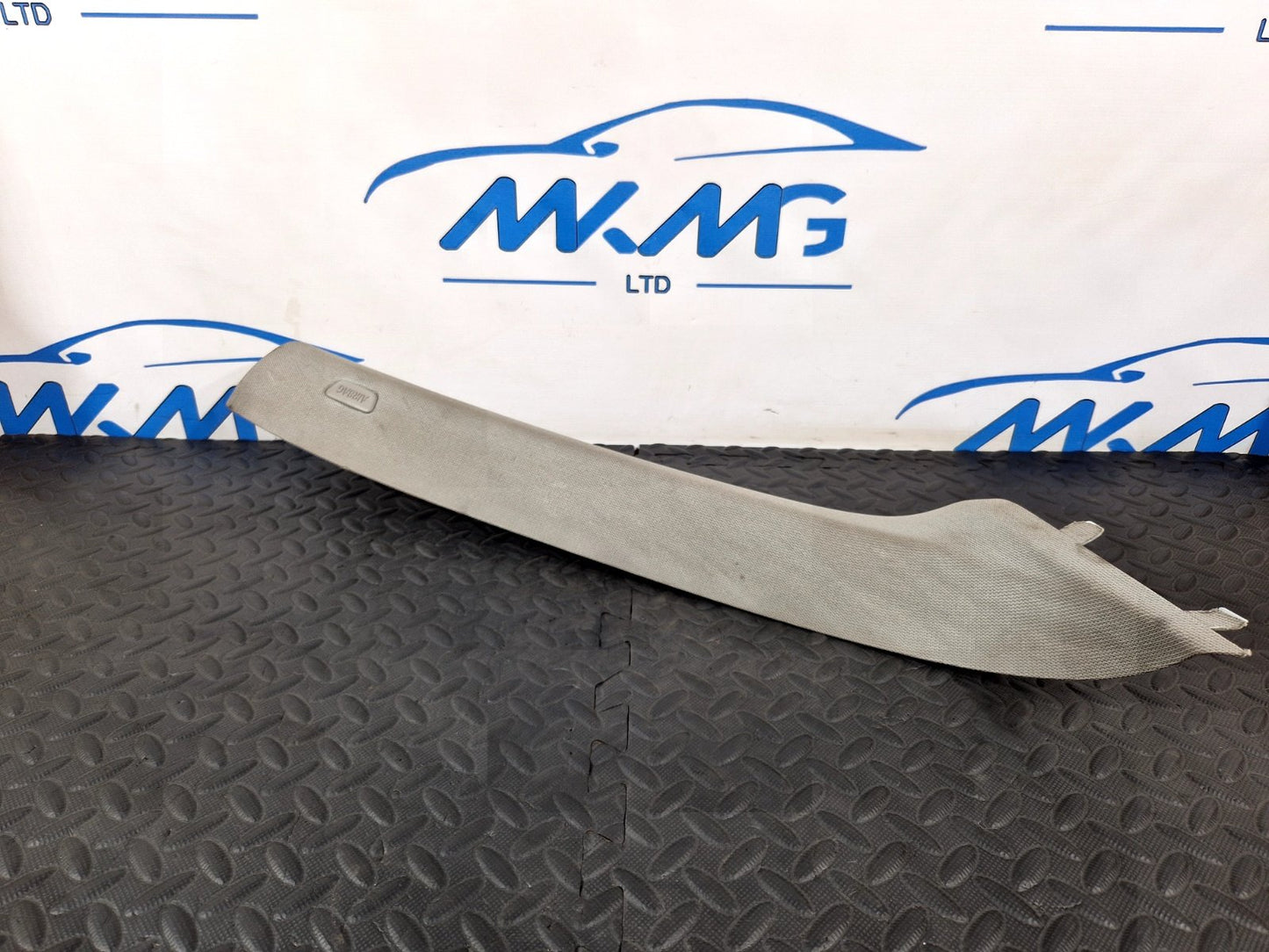 16-22 BMW X1 F48 DRIVER SIDE RIGHT A PILLAR COVER TRIM 7402608