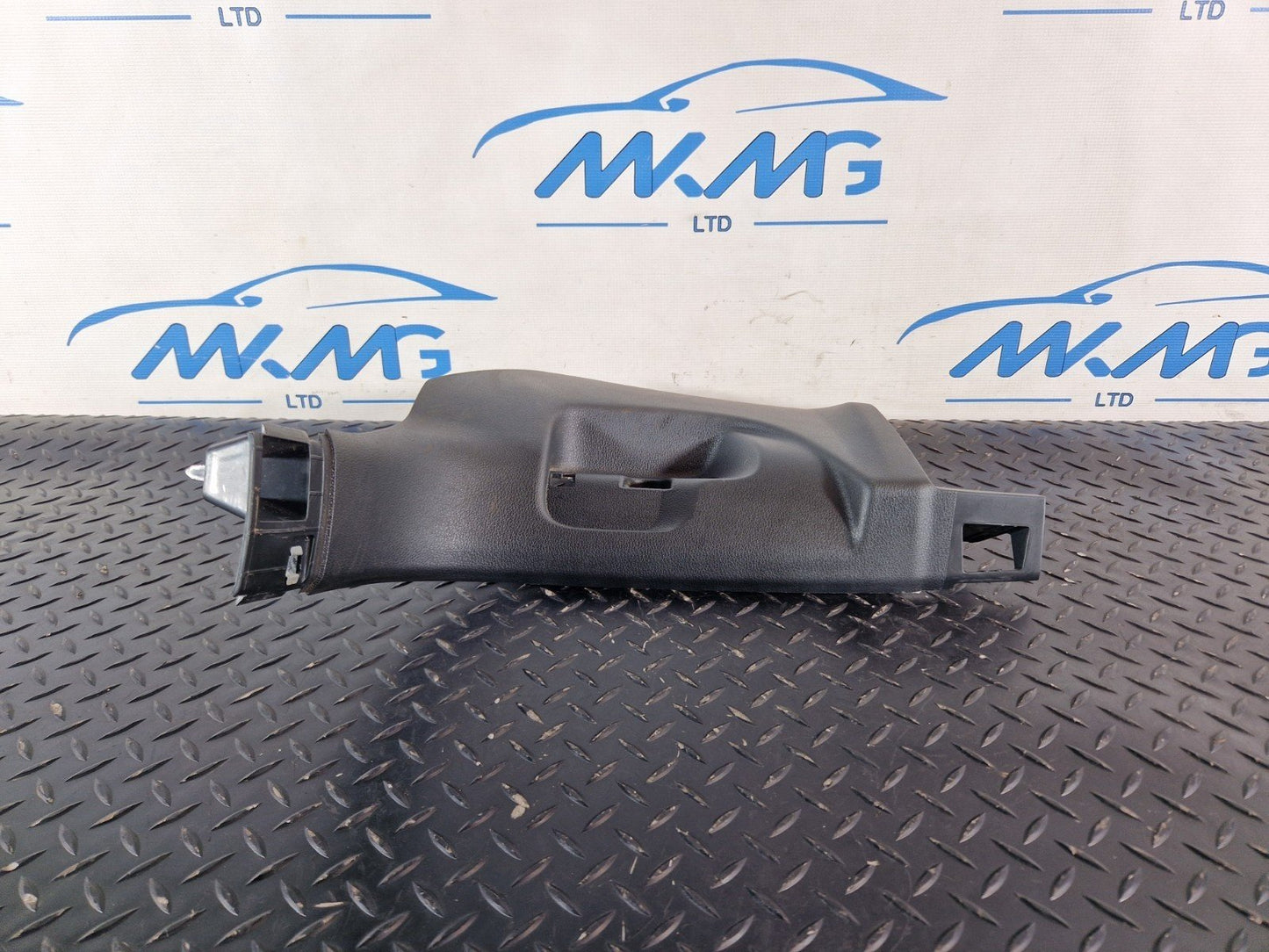 16-20 AUDI Q7 4M FRONT RIGHT O/S A PILAR LOWER TRIM COVER BLACK 4M2867272