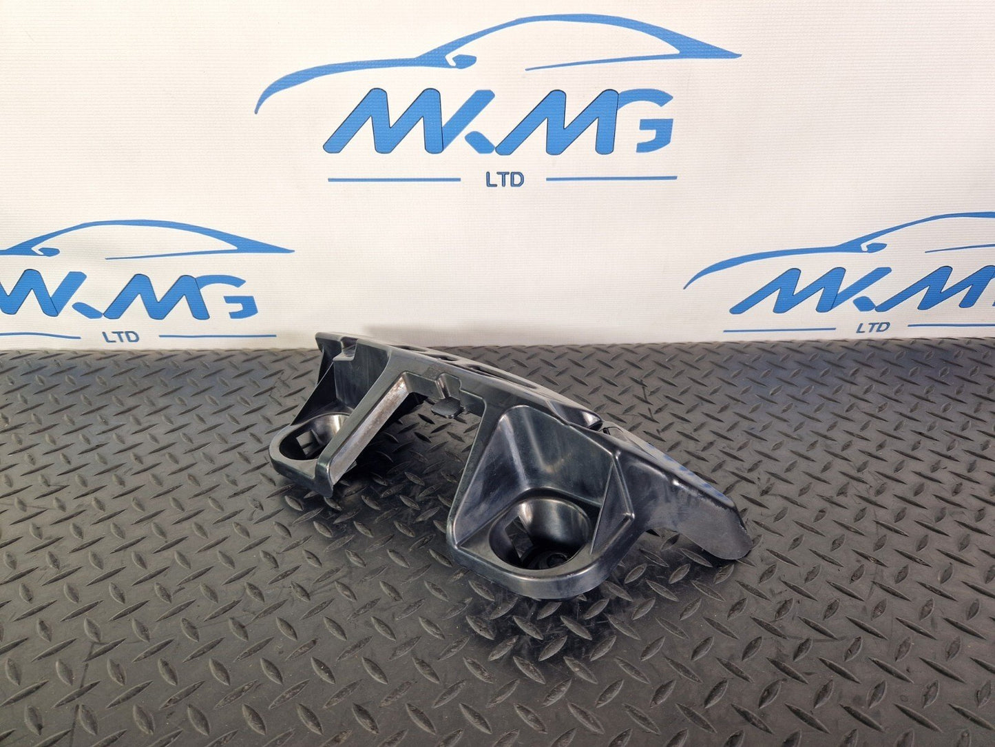 13-19 MERCEDES BENZ CLA C117 AMG OEM REAR BUMPER BRACKET A1778850865
