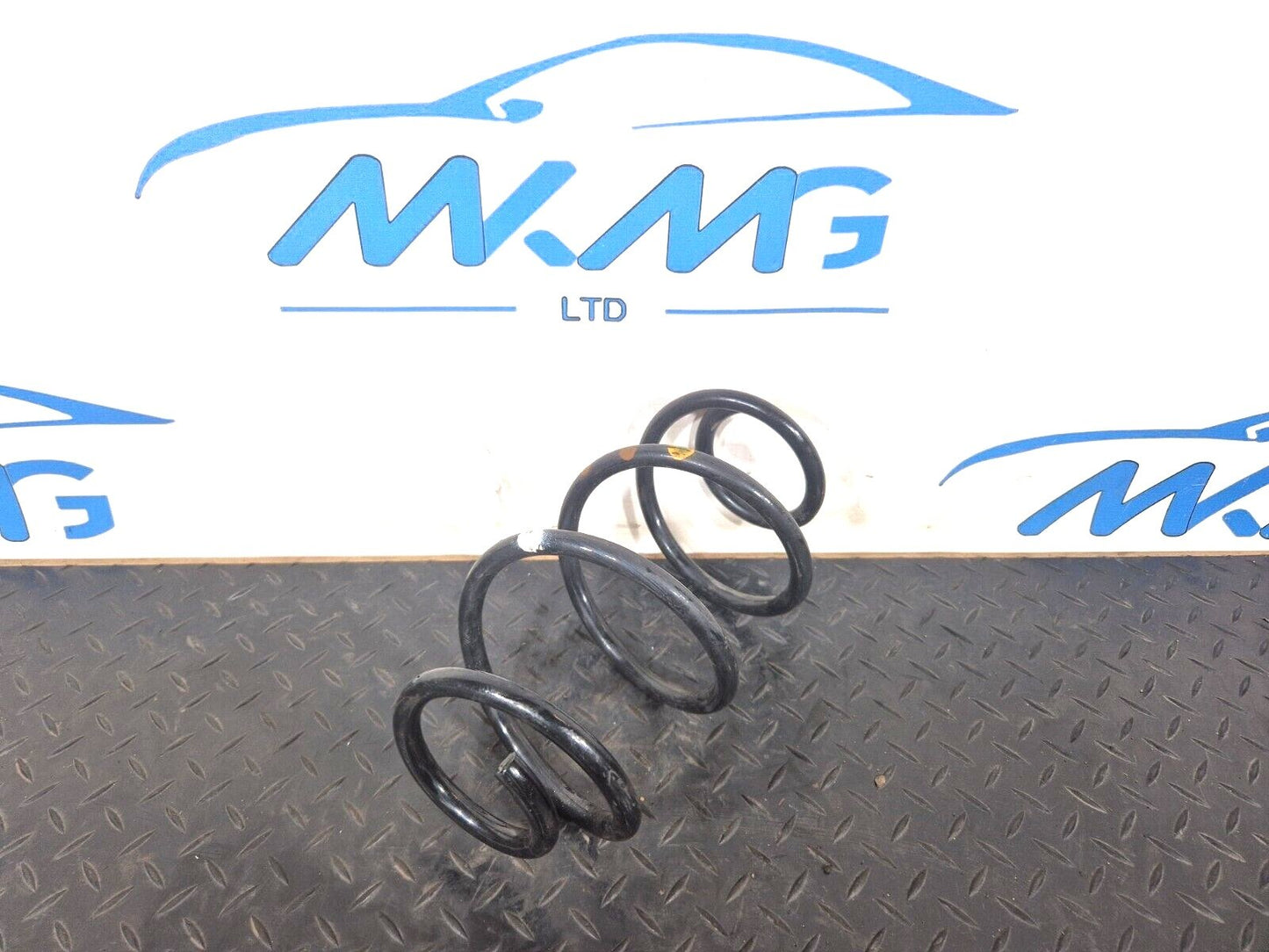 18-ON MERCEDES BENZ A CLASS W177 REAR COIL SPRING