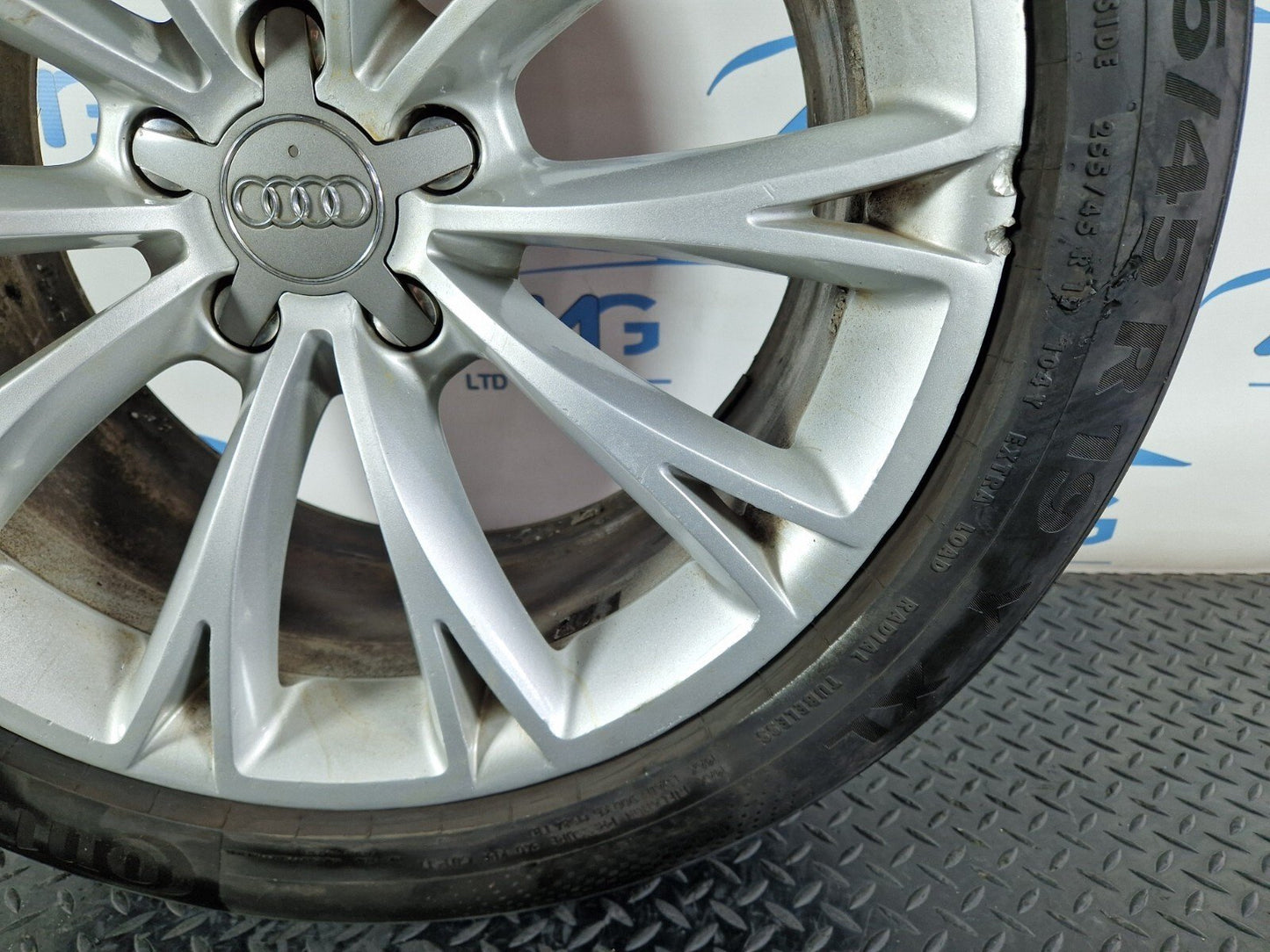 10-17 AUDI A8 4H GENUINE 19" ALLOY WHEEL 9J ET33 & TYRE 255 45 R19 4H0601025G