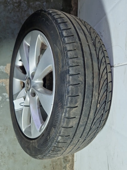 Vauxhall Corsa MK4 (E) (4500) 16" Alloy Wheel with Tyre 195/55/16 ~3mm 13374019