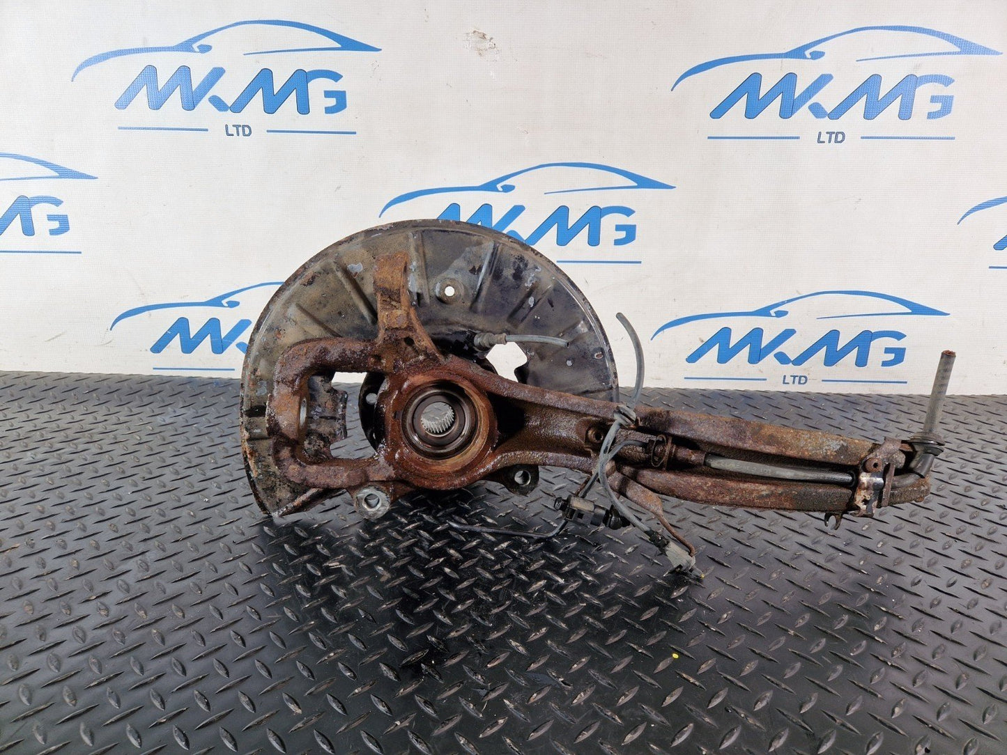 10-18 VW TOUAREG 7P OEM FRONT LEFT N/S PASSENGER SIDE WHEEL HUB 7P6407245A