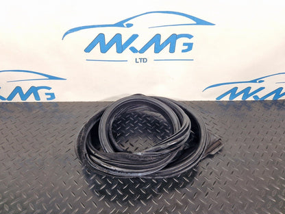 11-18 BMW 6 SERIES F06 FRONT LEFT NSF DOOR RUBBER WEATHER SEAL 7275297