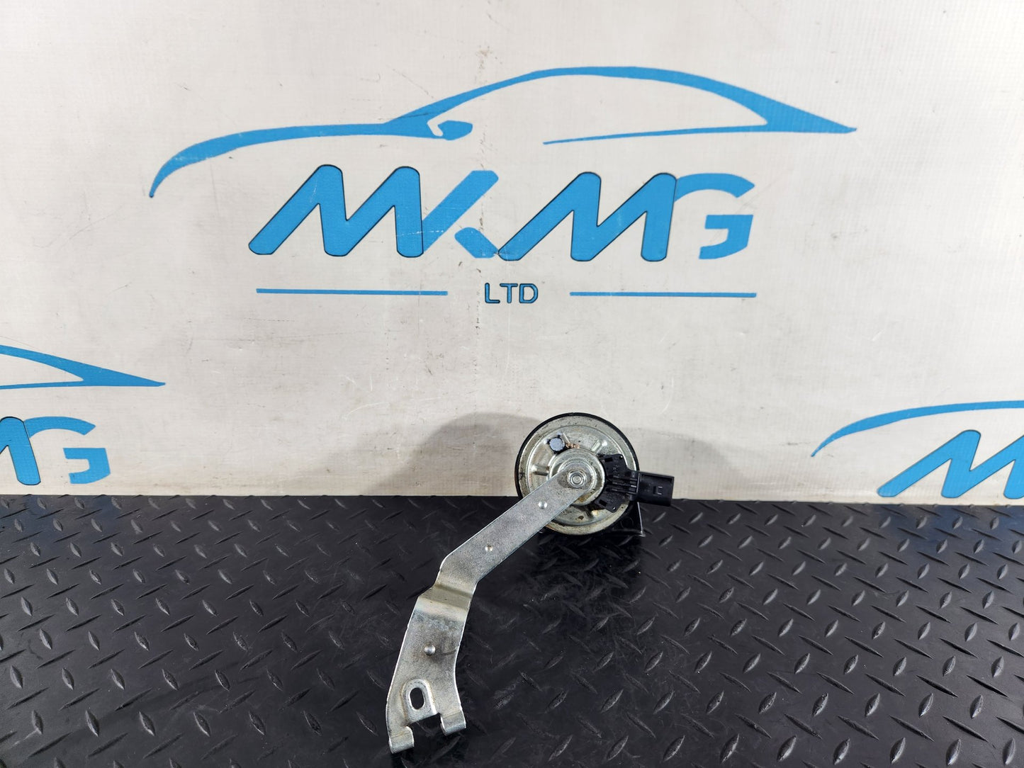 BMW 118i F40 Hatchback High Pitch Horn Genuine 7933222