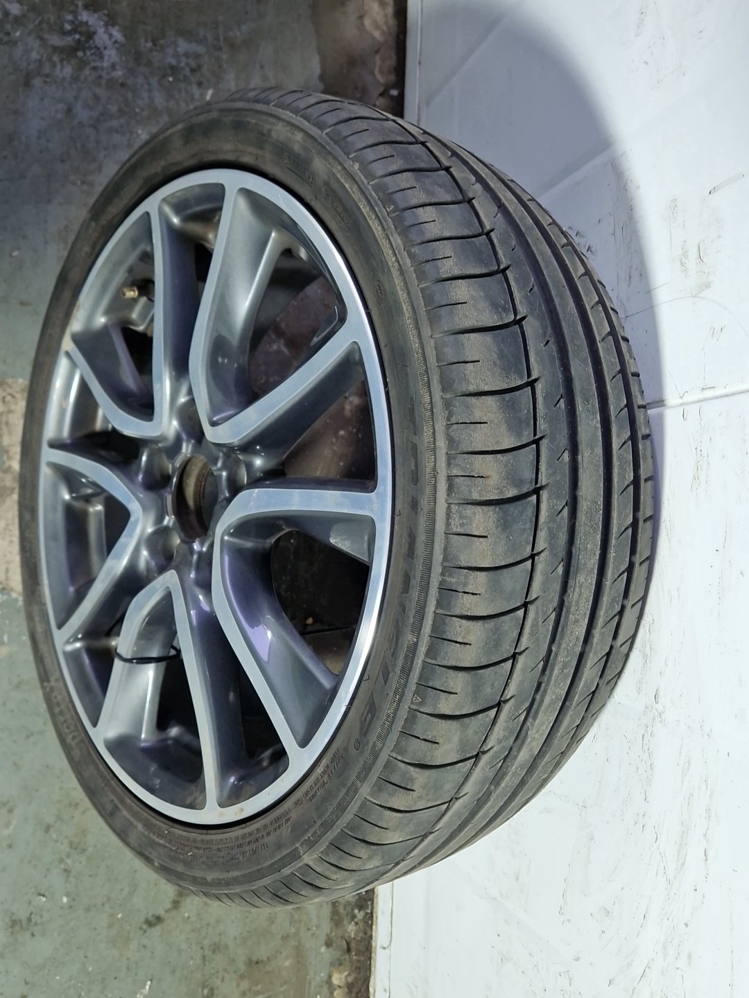 Honda CR-Z MK1 (ZF13) 17" Alloy Wheel with Tyre 205/45/17 6mm 17065A