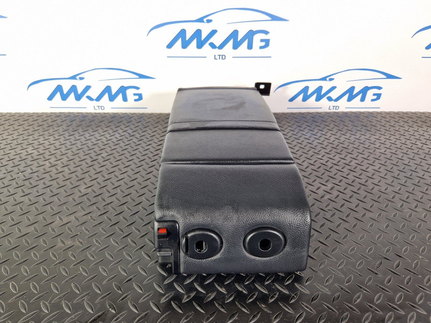 14-21 MERCEDES BENZ C220d W205 OEM REAR LEATHER MIDDLE SEAT BACKREST