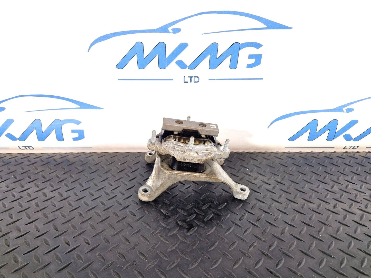 16-24 AUDI A5 F5 GENUINE ENGINE MOUNT BRACKET 8W0399118C