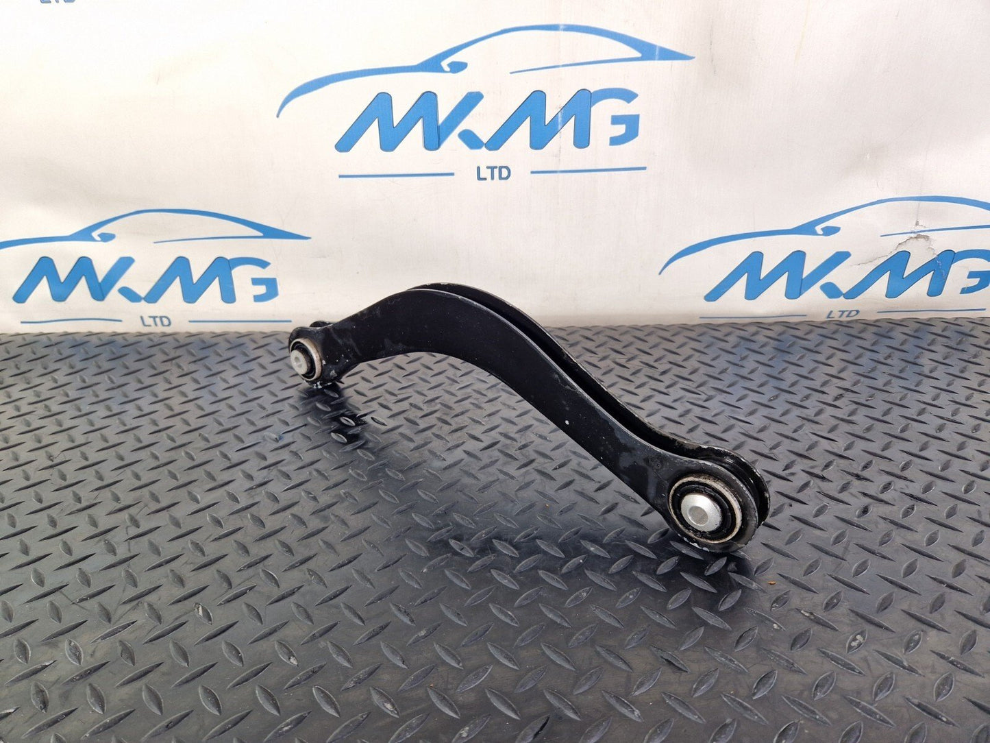 16-19 AUDI A4 B9 GENUINE OEM REAR RIGHT O/S WISHBONE CONTROL ARM 8W0505398F
