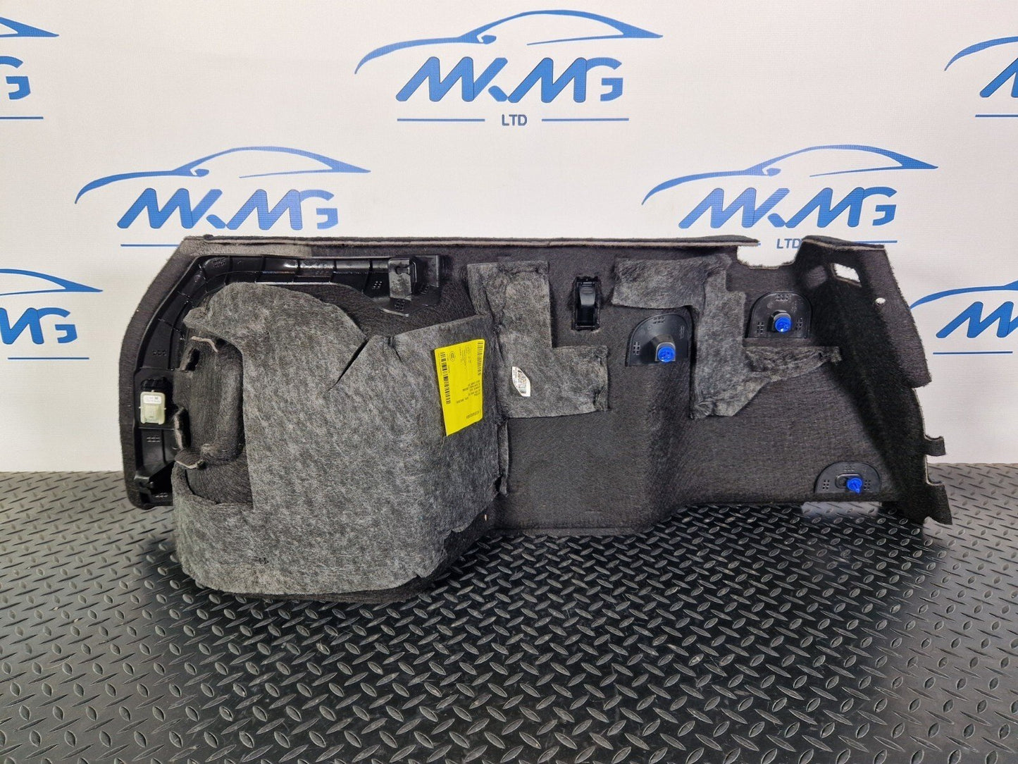 14-21 MERCEDES BENZ C200d W205 BOOT SIDE TRIM PANEL REAR RIGHT A2056909604
