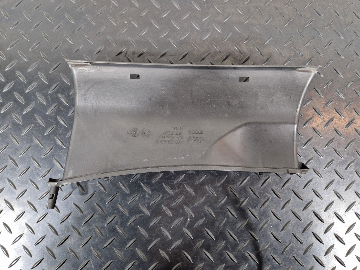 10-18 AUDI A7 4G S-LINE AIR INTAKE DUCT TRIM COVER 4G0129618B