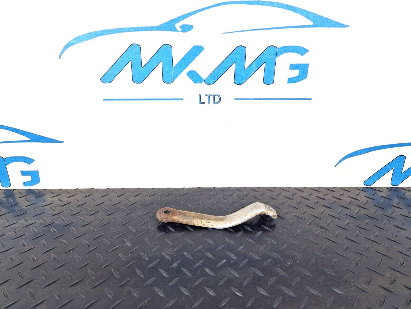 18-ON MERCEDES BENZ SPRINTER W907 TURBO SUPPORT BRACKET A6510962840