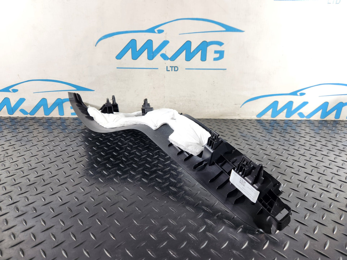 Land Rover Range Rover Evoque L551 SUV D-Pillar Moulding Trim K8D2-51749-AD8PVJ