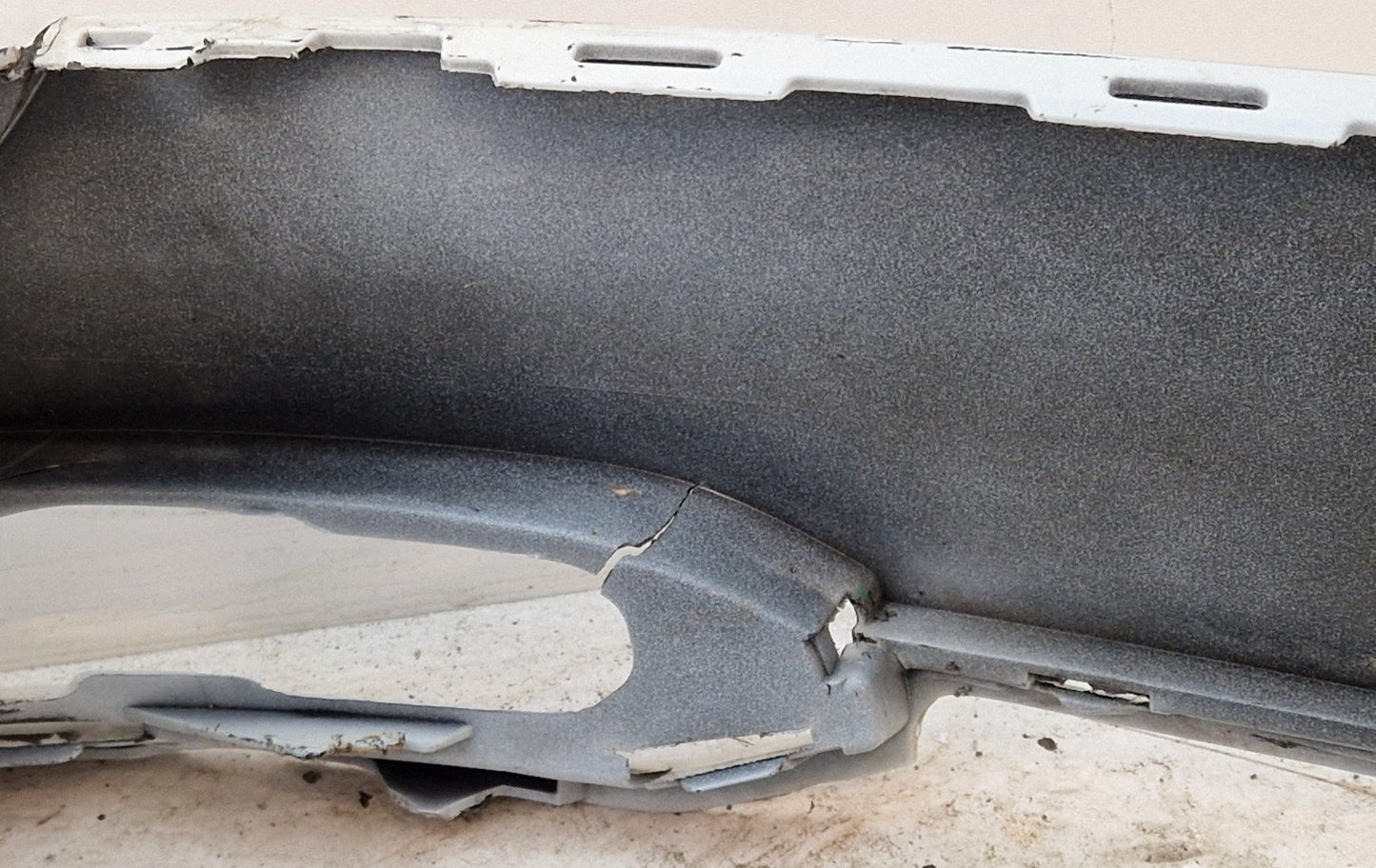 16-20 AUDI Q7 4M OEM REAR BUMPER COVER UPPER SECTION IN WHITE 0Q / C9A 4M0807511