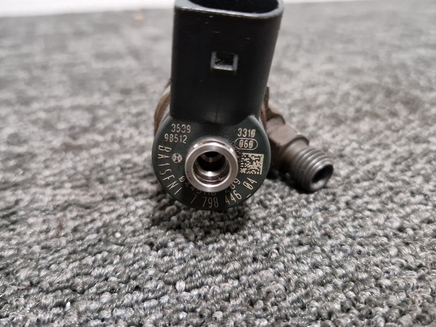 BMW 116d E87 Hatchback 2.0 Diesel Genuine Fuel Injector 779844604